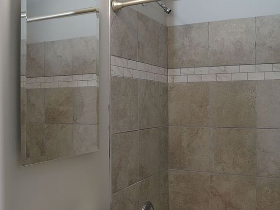 5th image of 1600 Park Ave APT 3