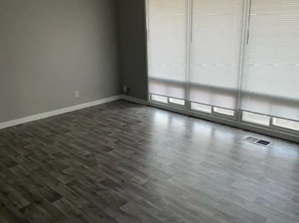 1007 W Harvard St, Champaign, IL 61821