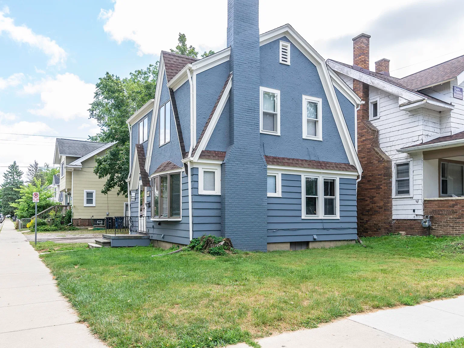 800 Sylvan - 1 — Photo 2