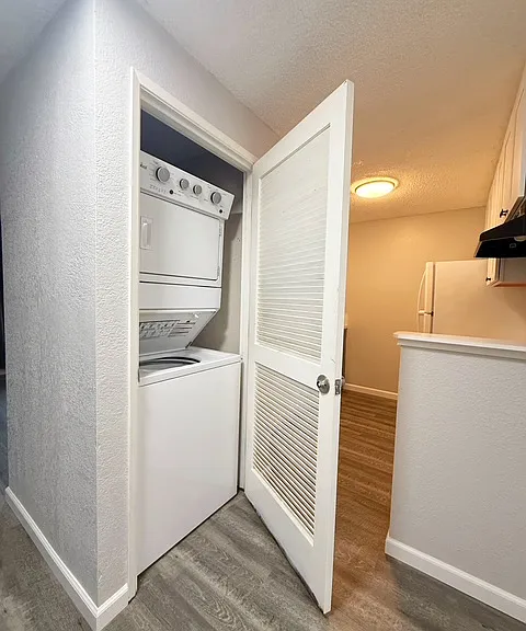 2512 Crystal Springs Rd W #4 — Photo 7