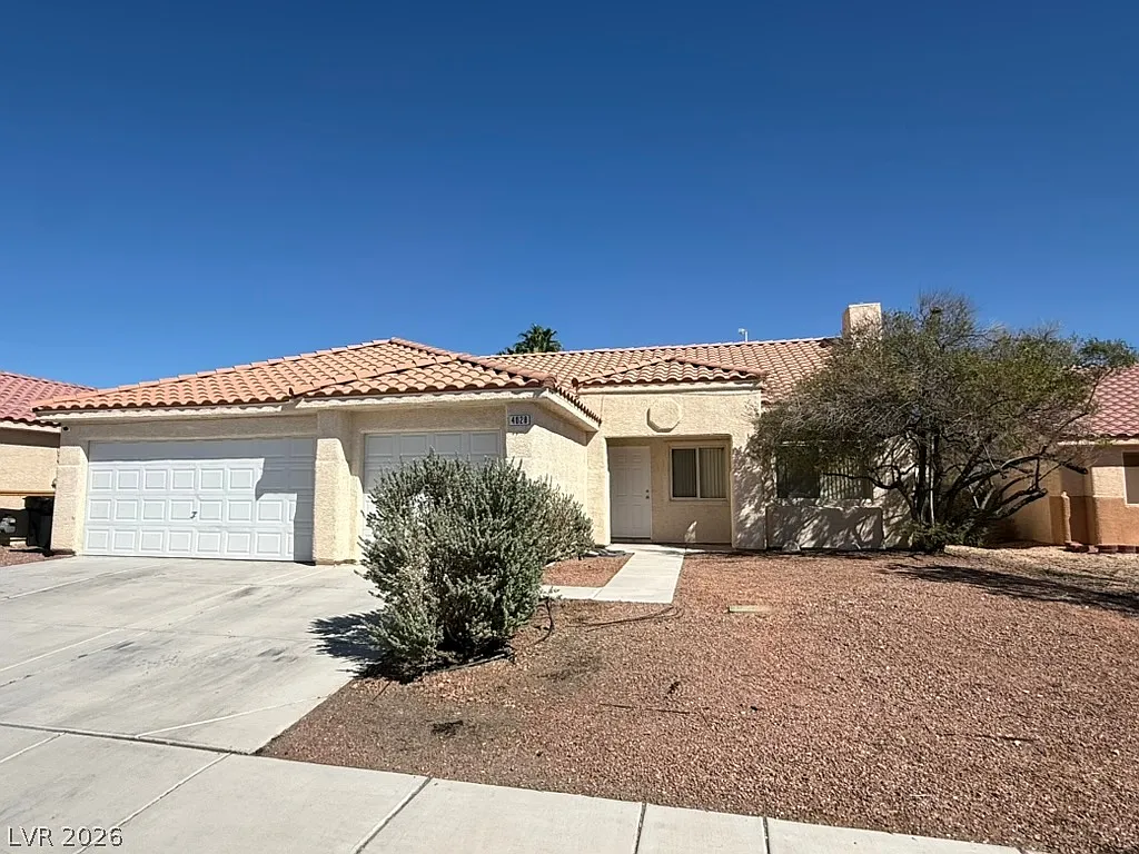 4 bed, 2.0 bath, 1841 sqft, $2,200 — Photo 1