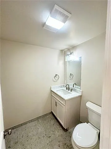 3 bed, 2.5 bath, 1500 sqft, $2,100 — Photo 4