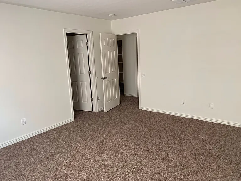43589 W Cowpath Rd — Photo 15