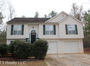 3205 Noahs Ln, Ellenwood, GA 30294