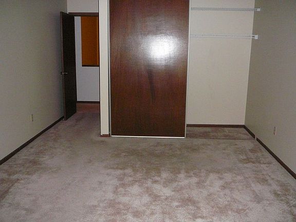 5th image of 1392 Carling Dr APT 210