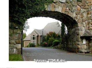 14 Shibah Way, Bloomfield, CT 06002