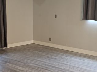 682 N Ivy St, Canby, OR 97013