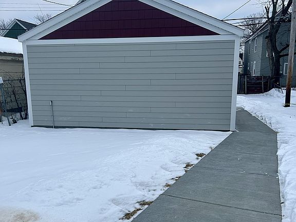 3rd image of 2714 Bryant Ave N