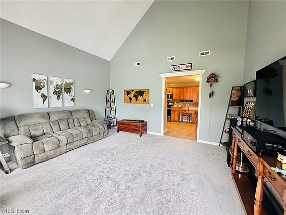 3rd image of 404 Fiddlers Creek Dr