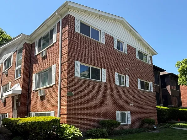 327 Wisconsin Ave APT 6A, Oak Park, IL 60302
