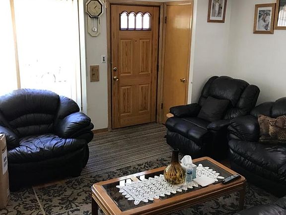 3rd image of 2704 N Newcastle Ave