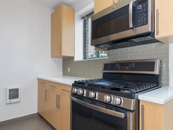 100 Jane Street image 1 of 7