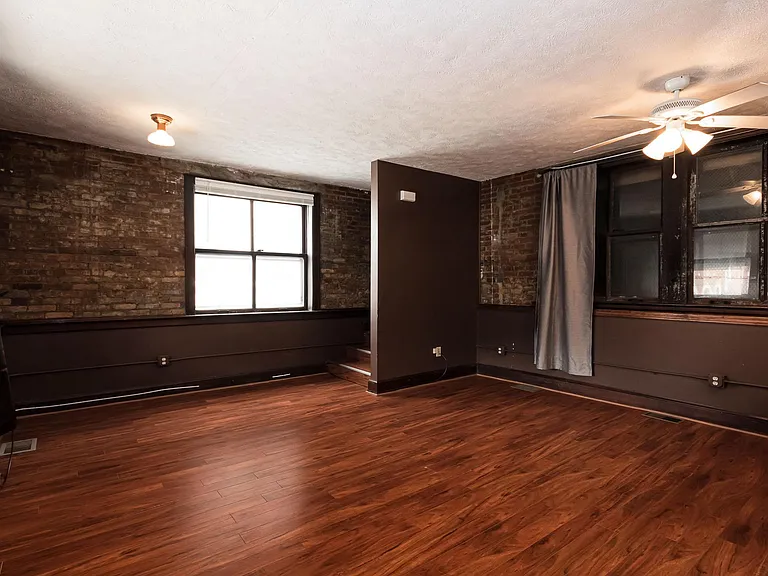 214 Wall St — Photo 10