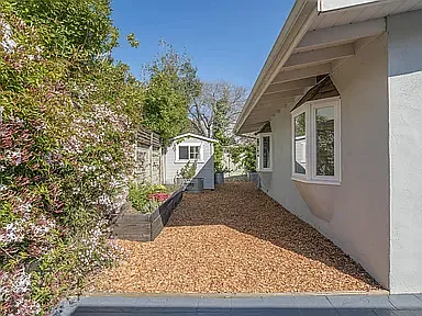 2 Somerset Ln — Photo 40