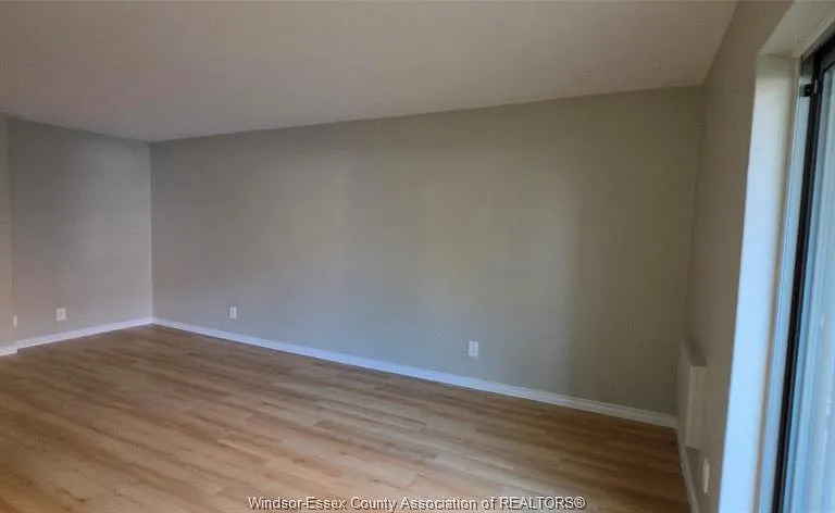 3900 Wyandotte St E #121 — Photo 4