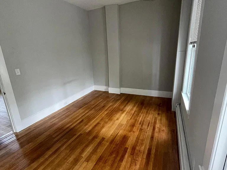 121 Main St #3 — Photo 4