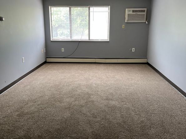 275-335 Sterling Ave #A210