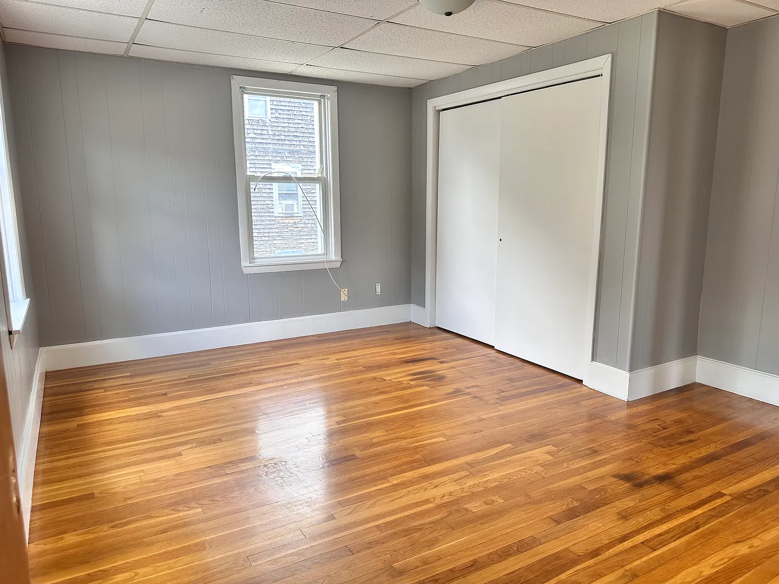 3 bed, 1076 sqft, $1,900 — Photo 3