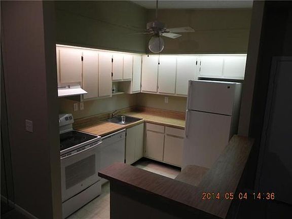 2nd image of 7144 Ashmont Cir #211