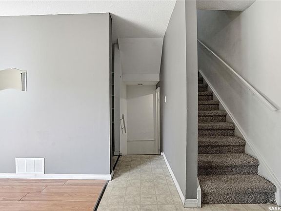 4th image of 4174 Castle ROAD