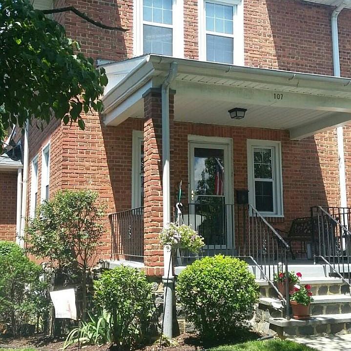 1st image of 107 S Bancroft Pkwy