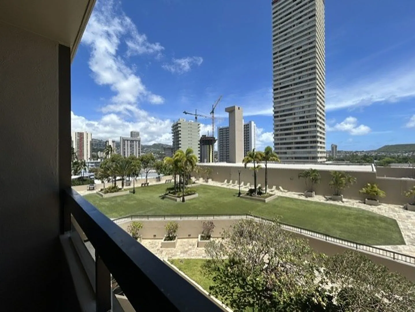 2318 — Photo 3