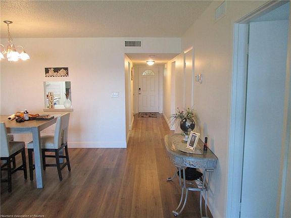3rd image of 406 Lake Clay Dr S