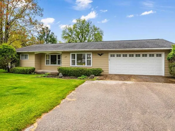930 E Main St, Boyne City, MI 49712