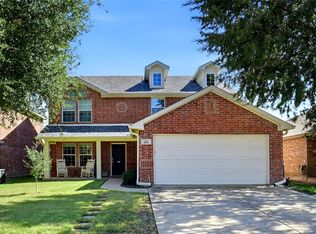 133 Bridlewood St, Azle, TX 76020
