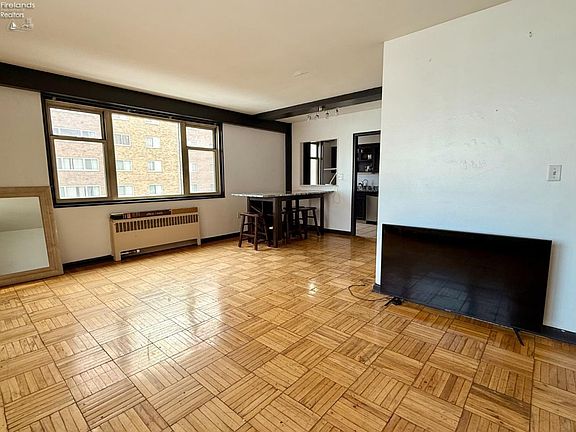 5th image of 11820 Edgewater Dr APT 617