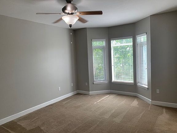 5th image of 119 Beal Pkwy SE Unit 201