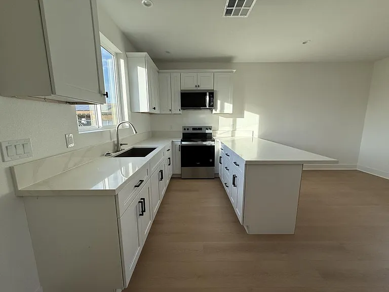 11684 Park Center Dr #A — Photo 7