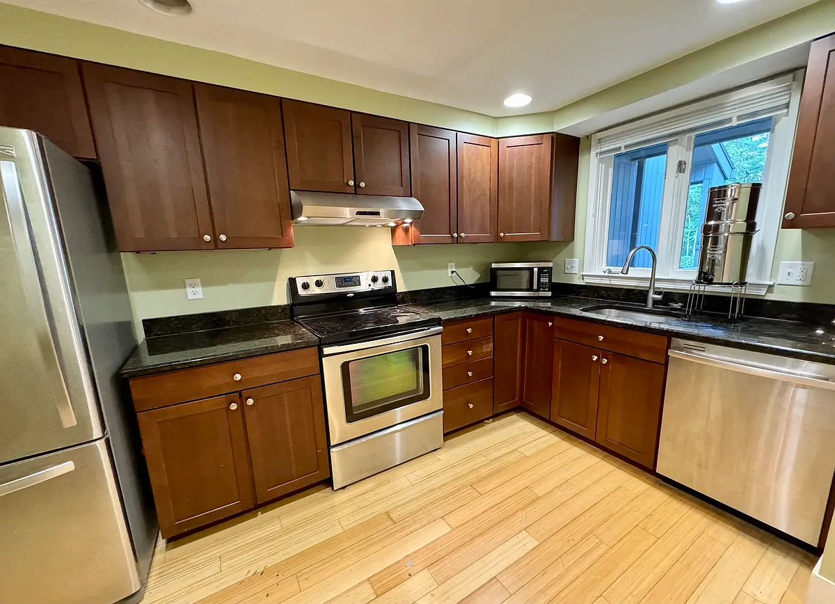 Building Photo - 34 Brookside Dr