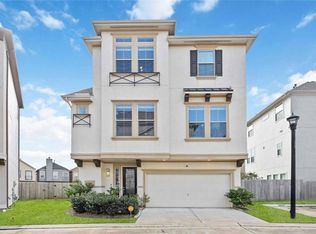 2004 Round Table Trl, Houston, TX 77045