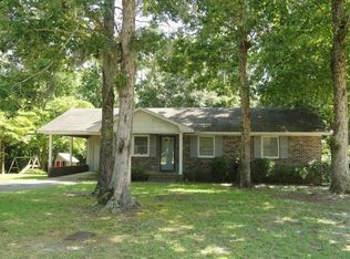 607 Gib Dr, Manning, SC 29102