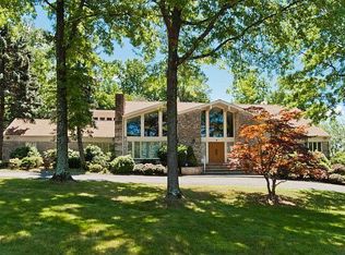 6 Culver Rd, Livingston, NJ 07039