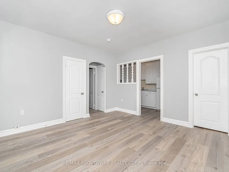 486 Holtby Ave #3 — Photo 6