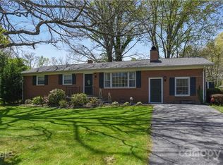 1523 E Downing St, Hendersonville, NC 28792