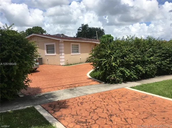 17320 NW 78th Ave, Hialeah, FL 33015