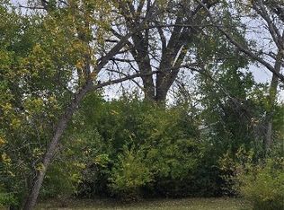 114 Northwood Dr, Hiawatha, IA 52233