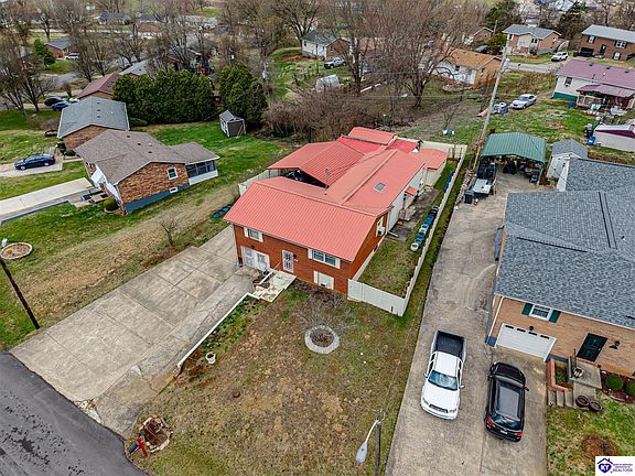 2nd image of 418 Franklin Ave