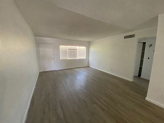 3rd image of 1126 N 27th St #5