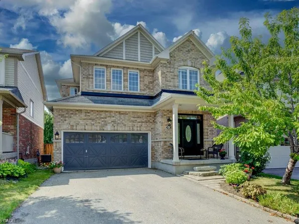 103 Wakefield St, Woolwich, ON N0B 1M0