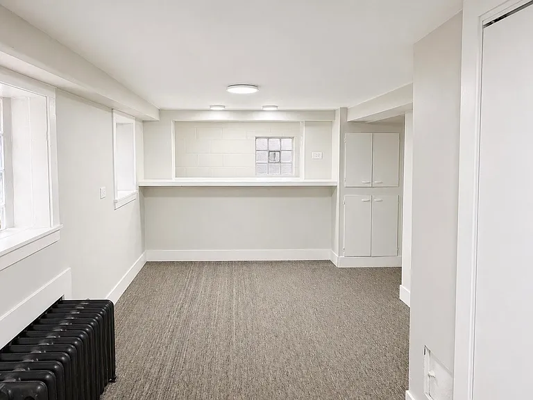 12253 S Peoria St — Photo 13