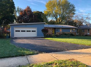 308 Lawndale Ave, Aurora, IL 60506