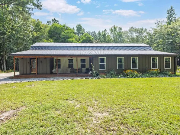 276 Waverly Hall Rd, Box Springs, GA 31801
