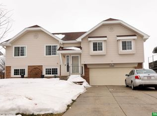 13502 S 34th St, Bellevue, NE 68123