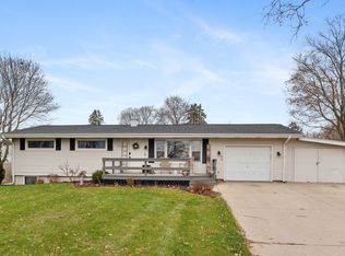 105 E State Route 71, Newark, IL 60541