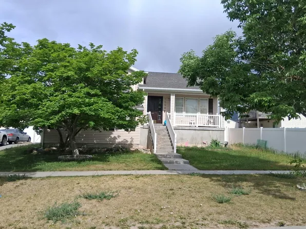 1664 N Berra Blvd, Tooele, UT 84074
