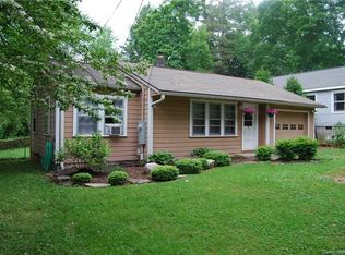 18 Goldmont St, Black Mountain, NC 28711
